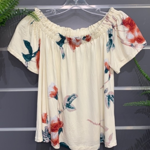 Aritzia Wilfred Floral Off the Shoulder Top